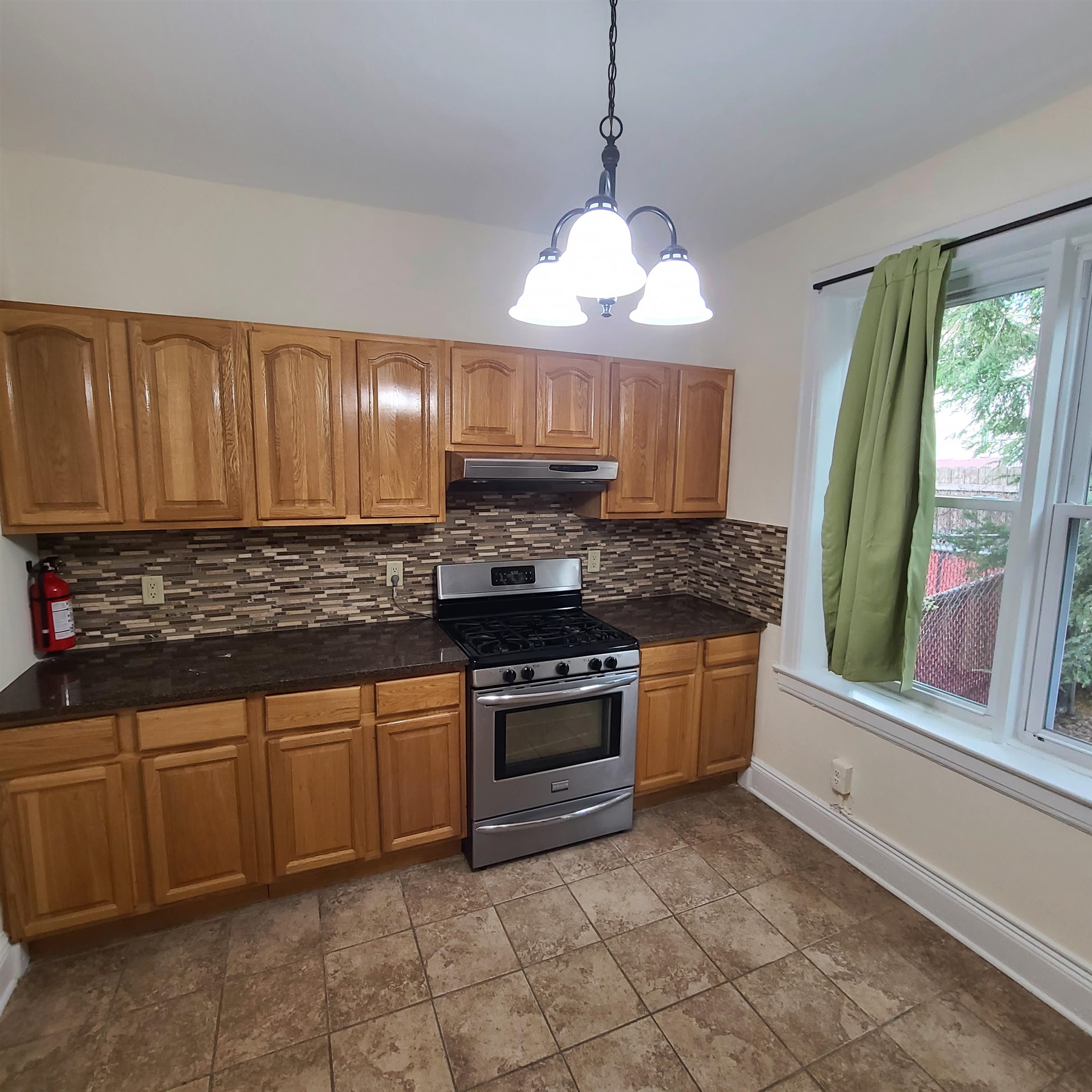 7411 BLVD EAST - Photo 4