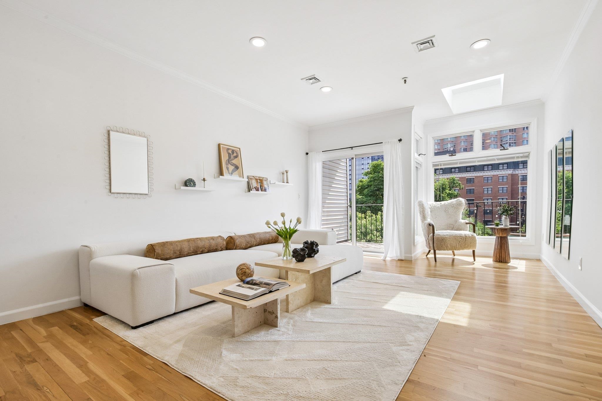 180 WASHINGTON ST - Photo 3
