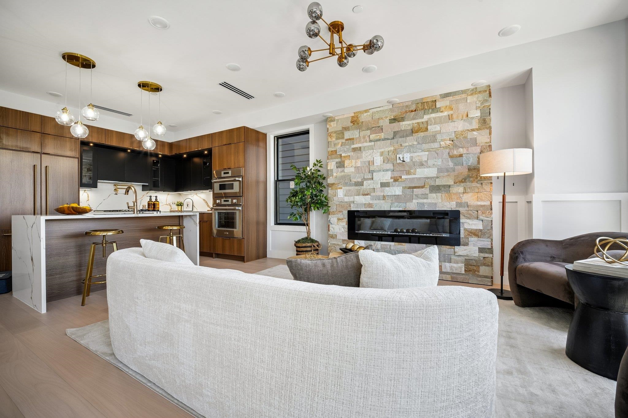 6 ELIZABETH ST - Photo 5