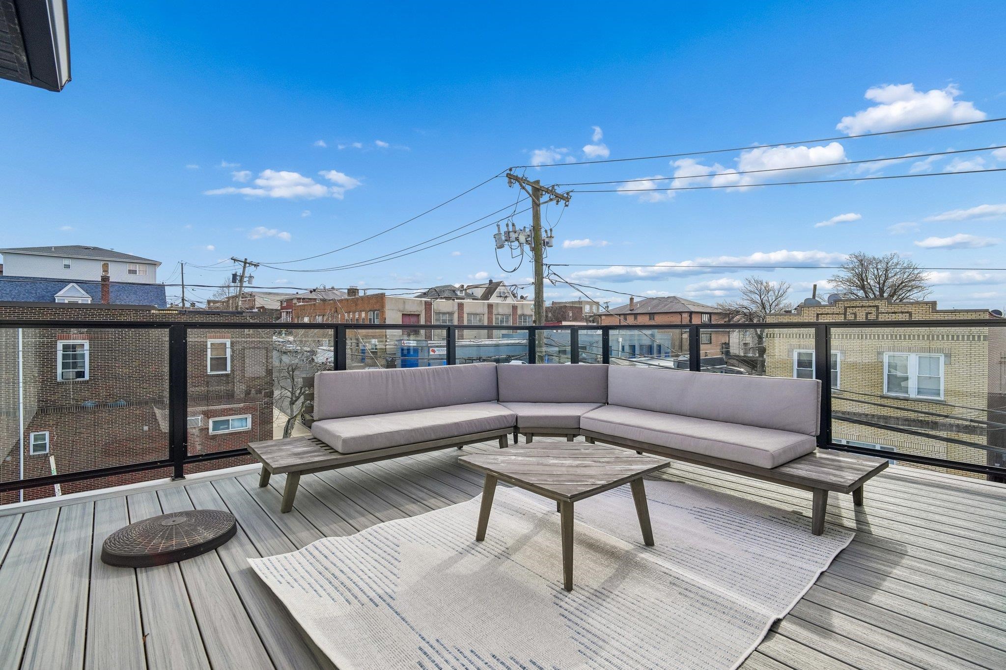 305 8TH ST - Photo 3