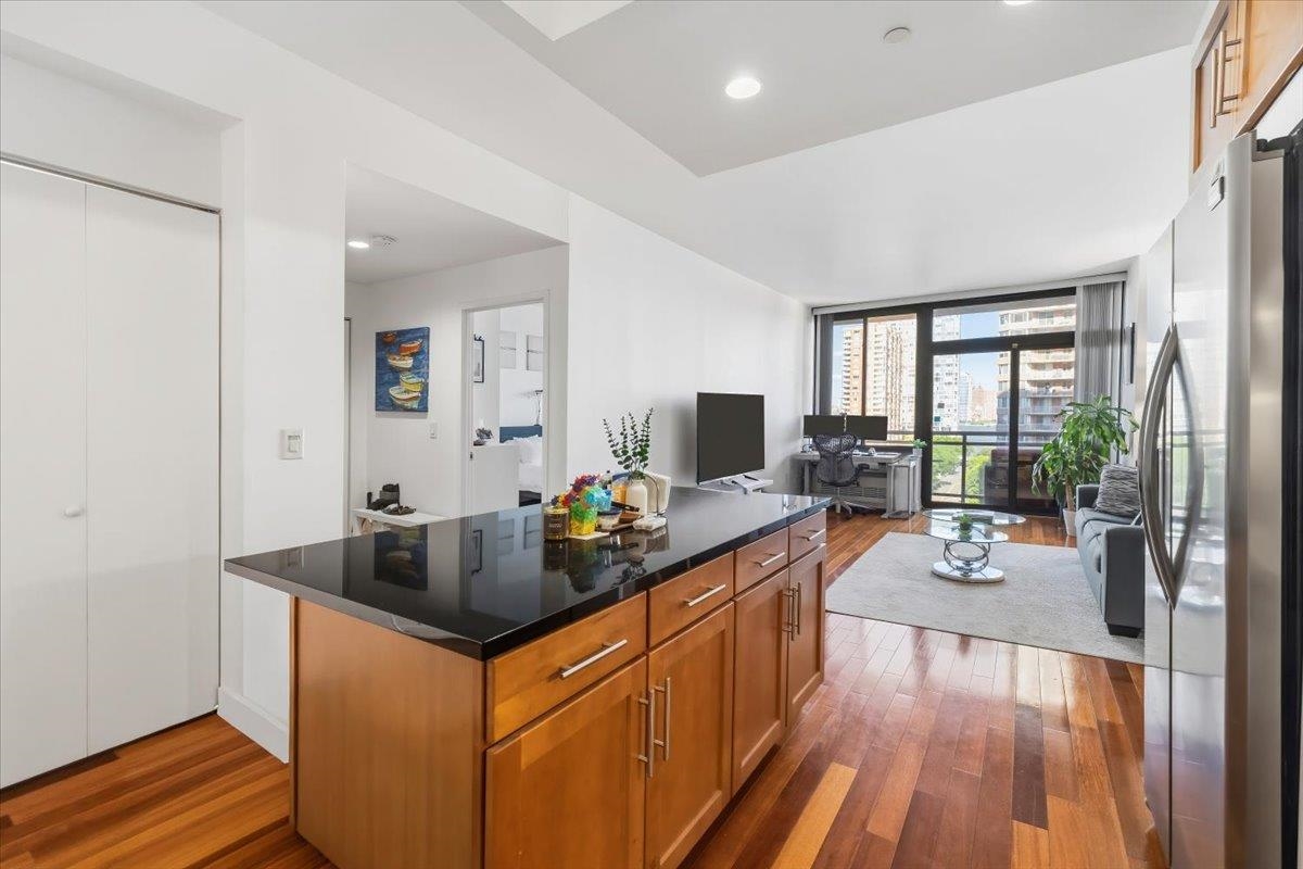 389 WASHINGTON ST - Photo 3