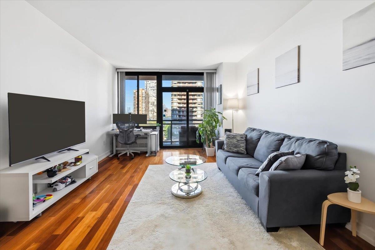 389 WASHINGTON ST - Photo 4