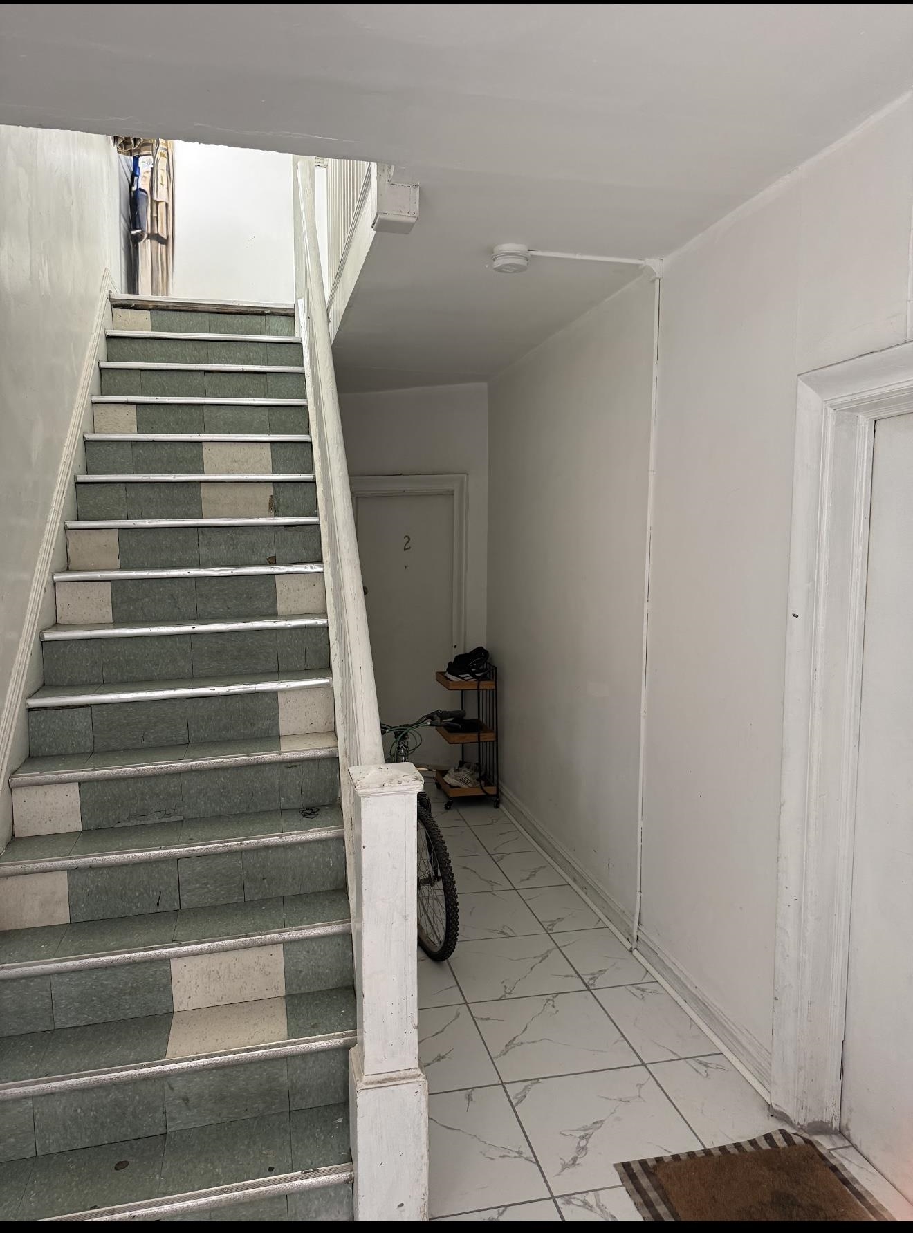 215 LIBERTY AVE - Photo 2