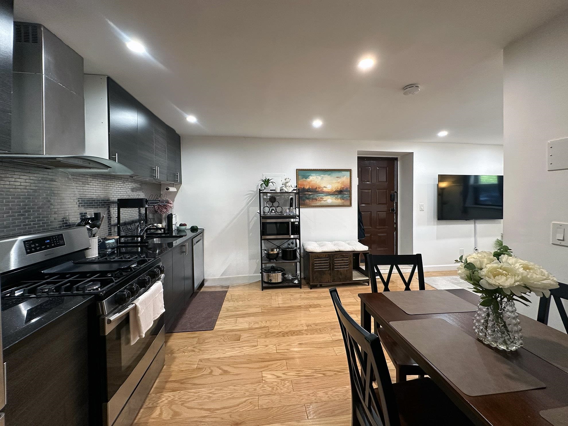 129 FRANKLIN ST - Photo 5