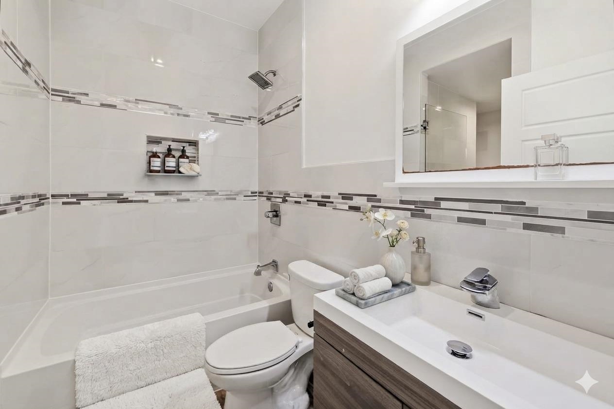 141 BEACH ST - Photo 5