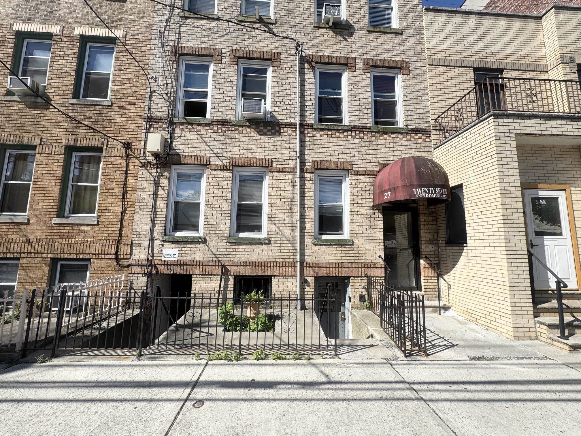 27 66TH ST #8