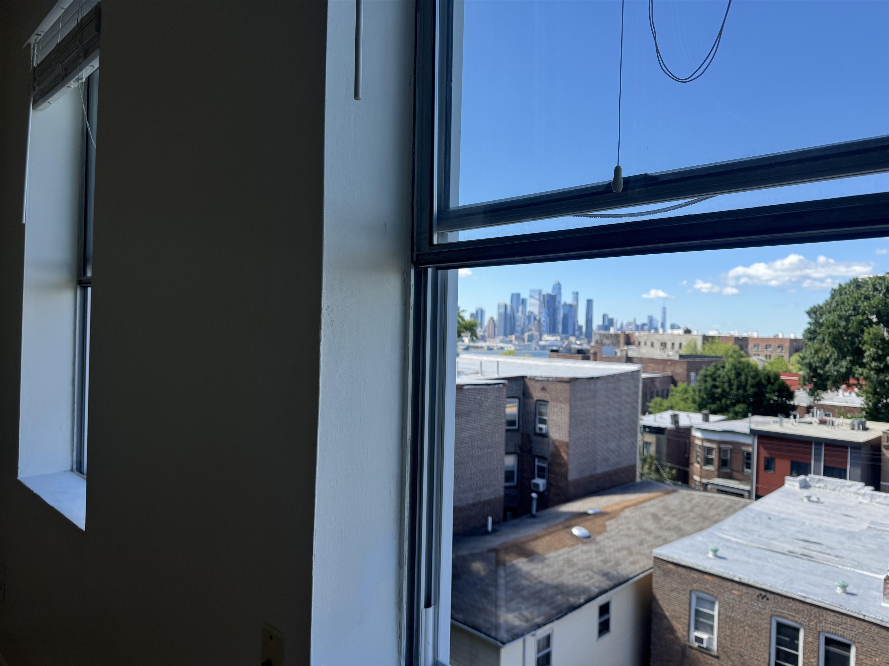 27 66TH ST #8