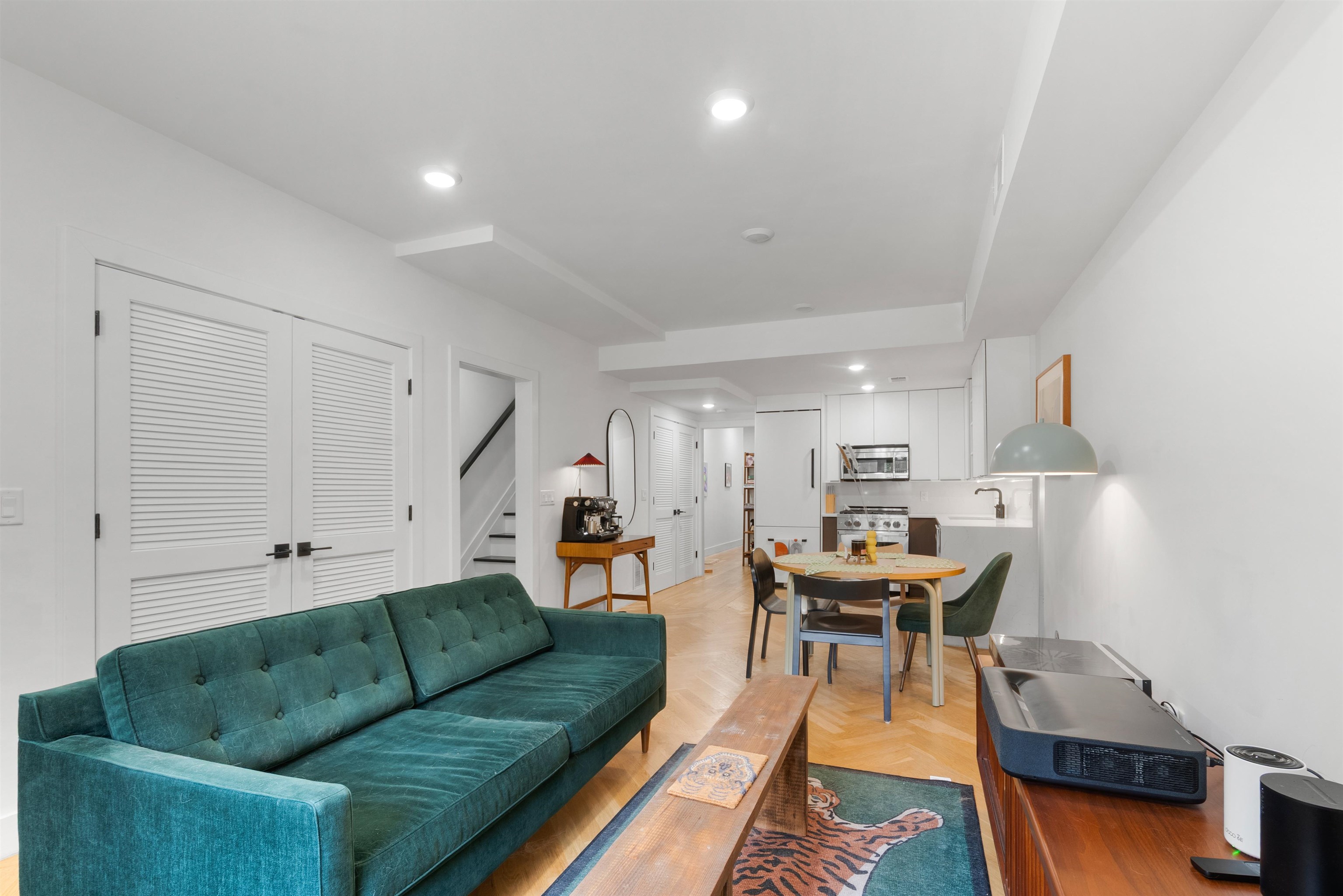 13 BRITTON ST - Photo 3