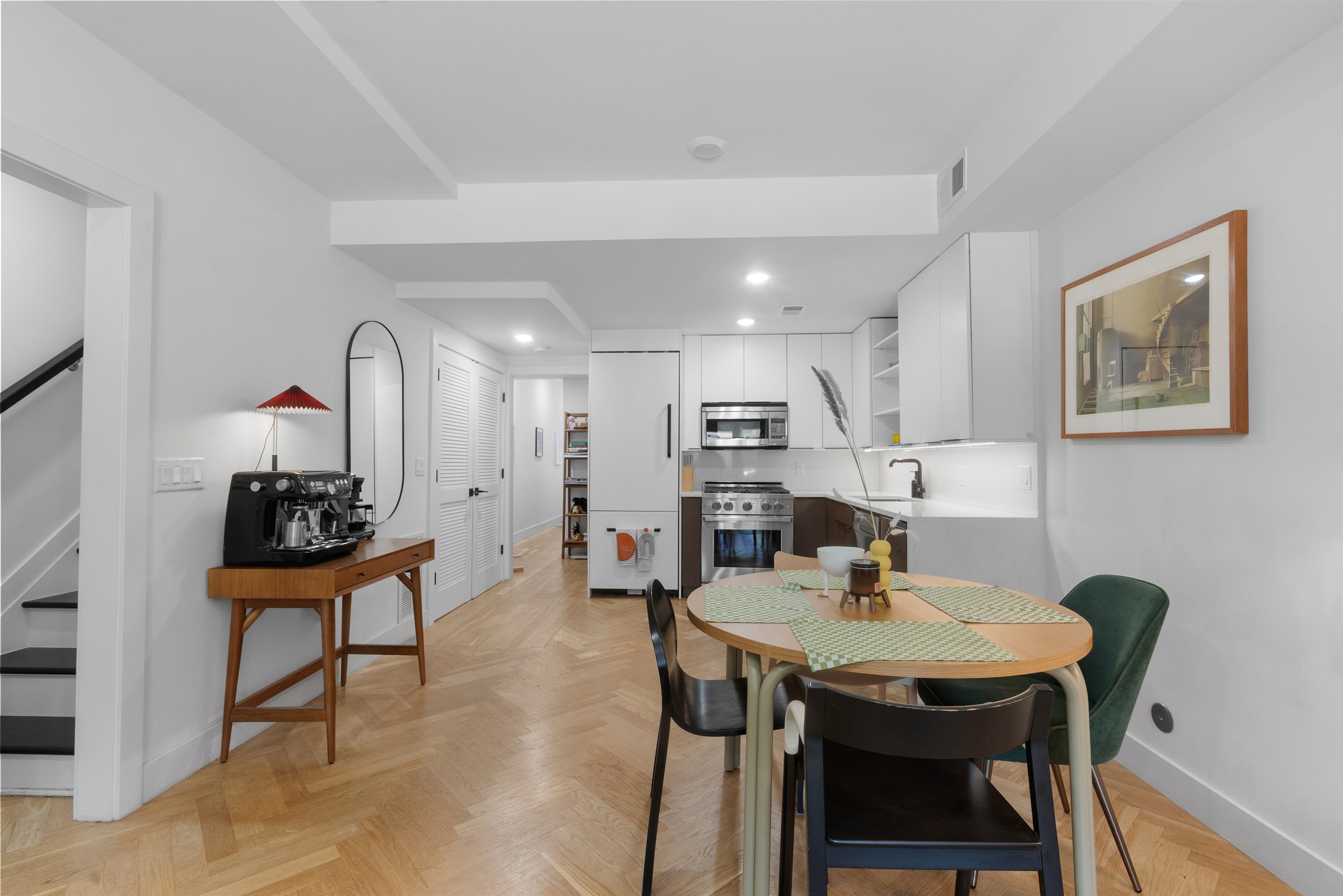 13 BRITTON ST - Photo 4