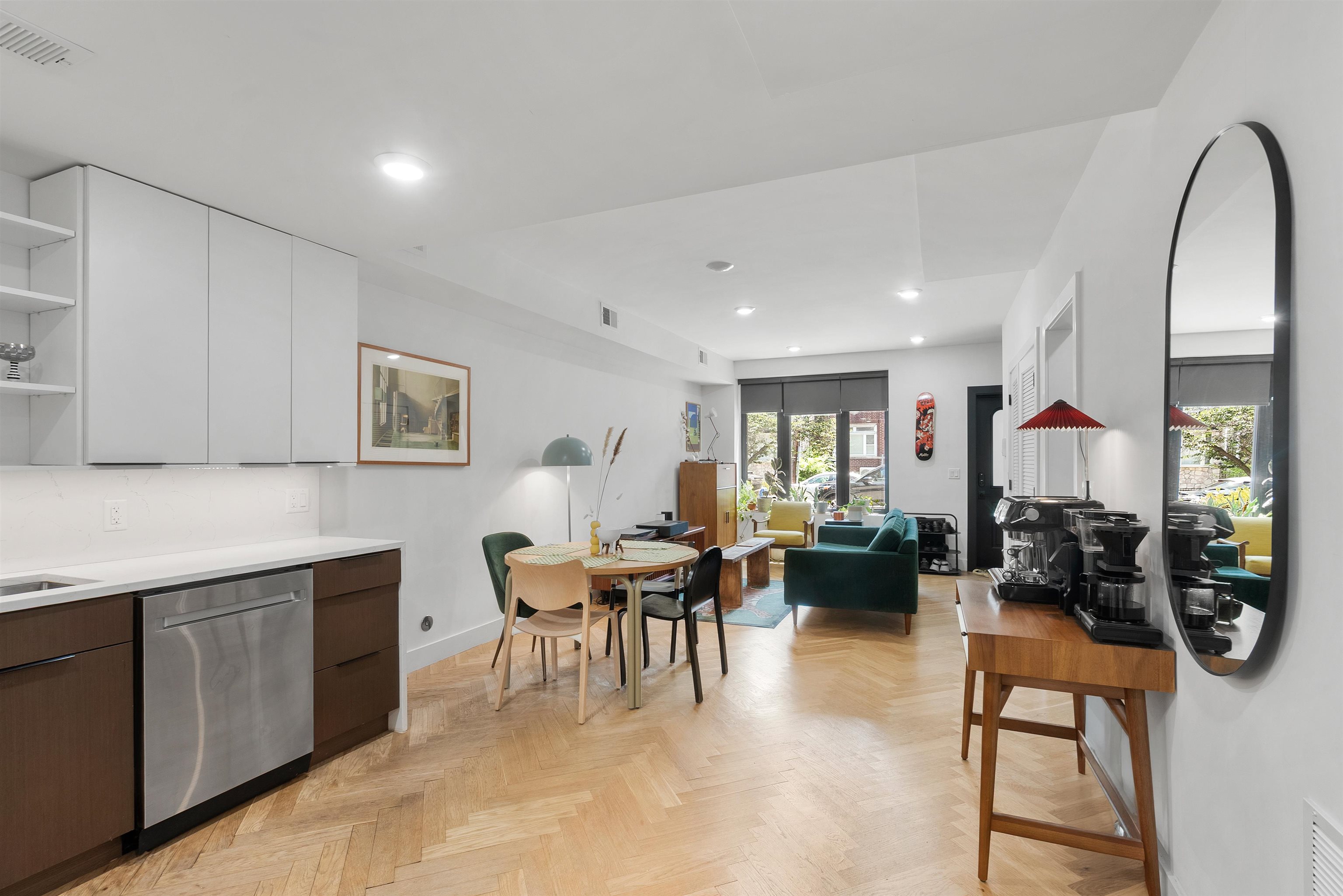 13 BRITTON ST - Photo 5