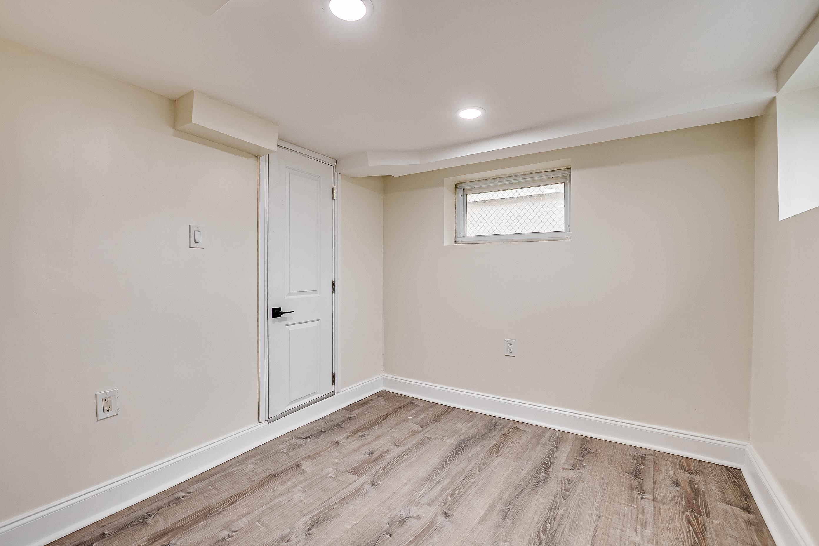 602 AVENUE E - Photo 4
