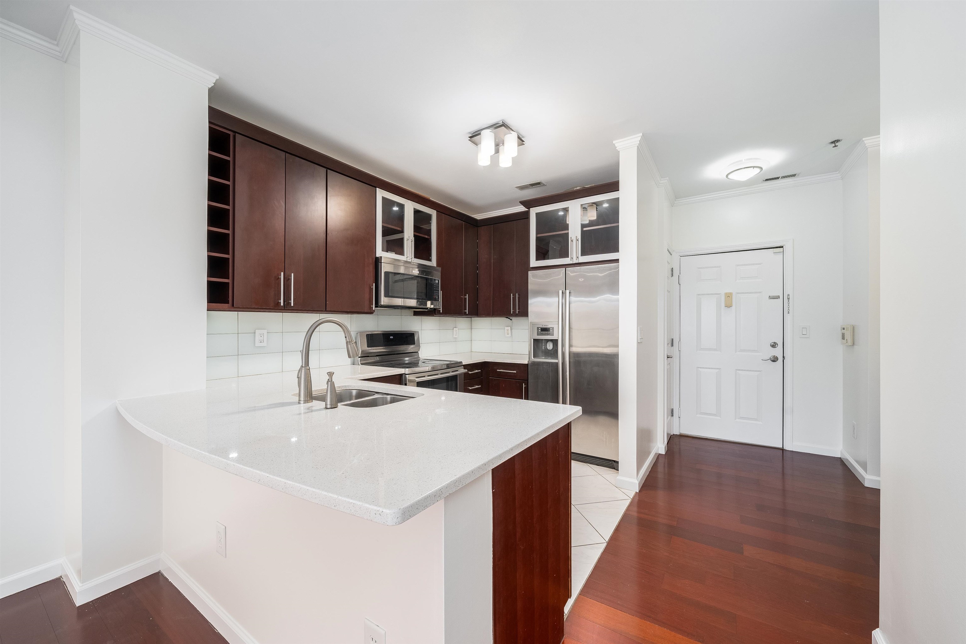 26 AVENUE AT PORT IMPERIAL - Photo 3