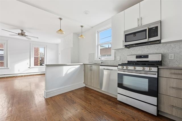 76 BOWERS ST - Photo 2