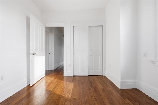76 BOWERS ST - Photo 5
