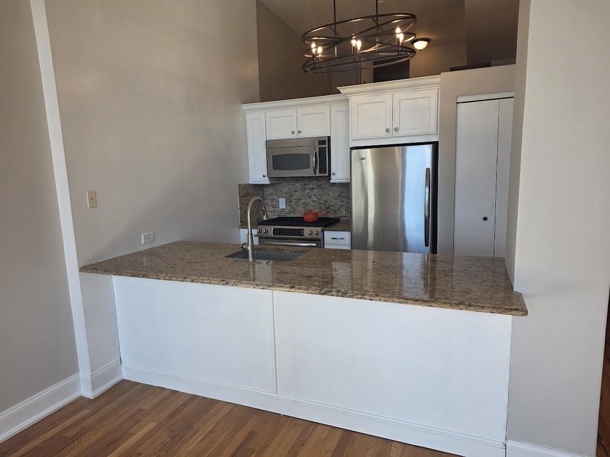 518-530 GREGORY AVE - Photo 5