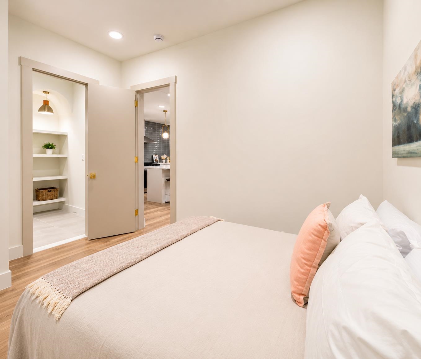 7 PIERCE AVE - Photo 3
