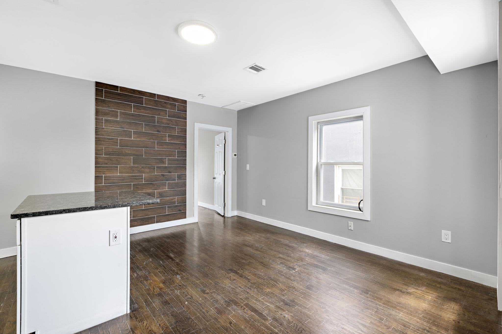 73 BRINKERHOFF ST - Photo 4