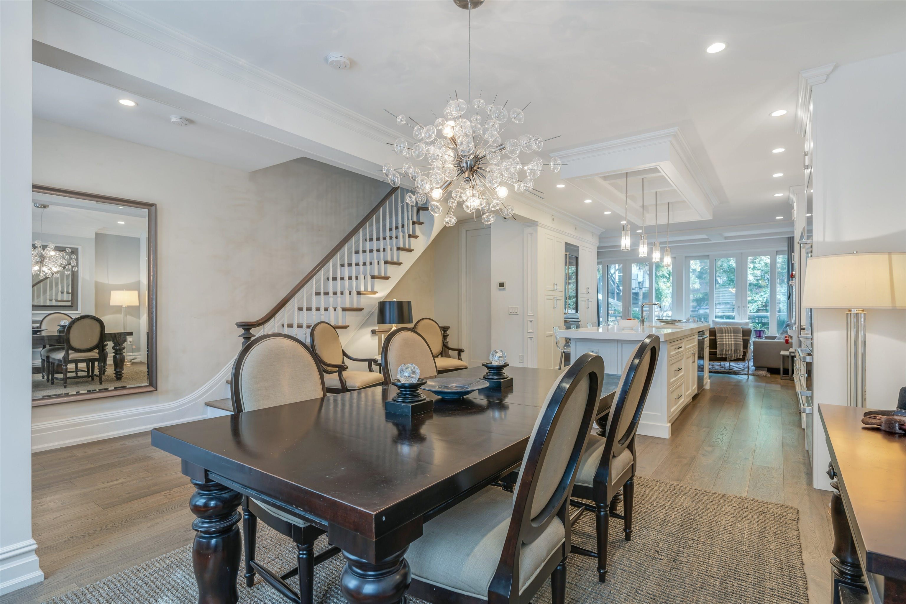 735 BLOOMFIELD ST - Photo 3