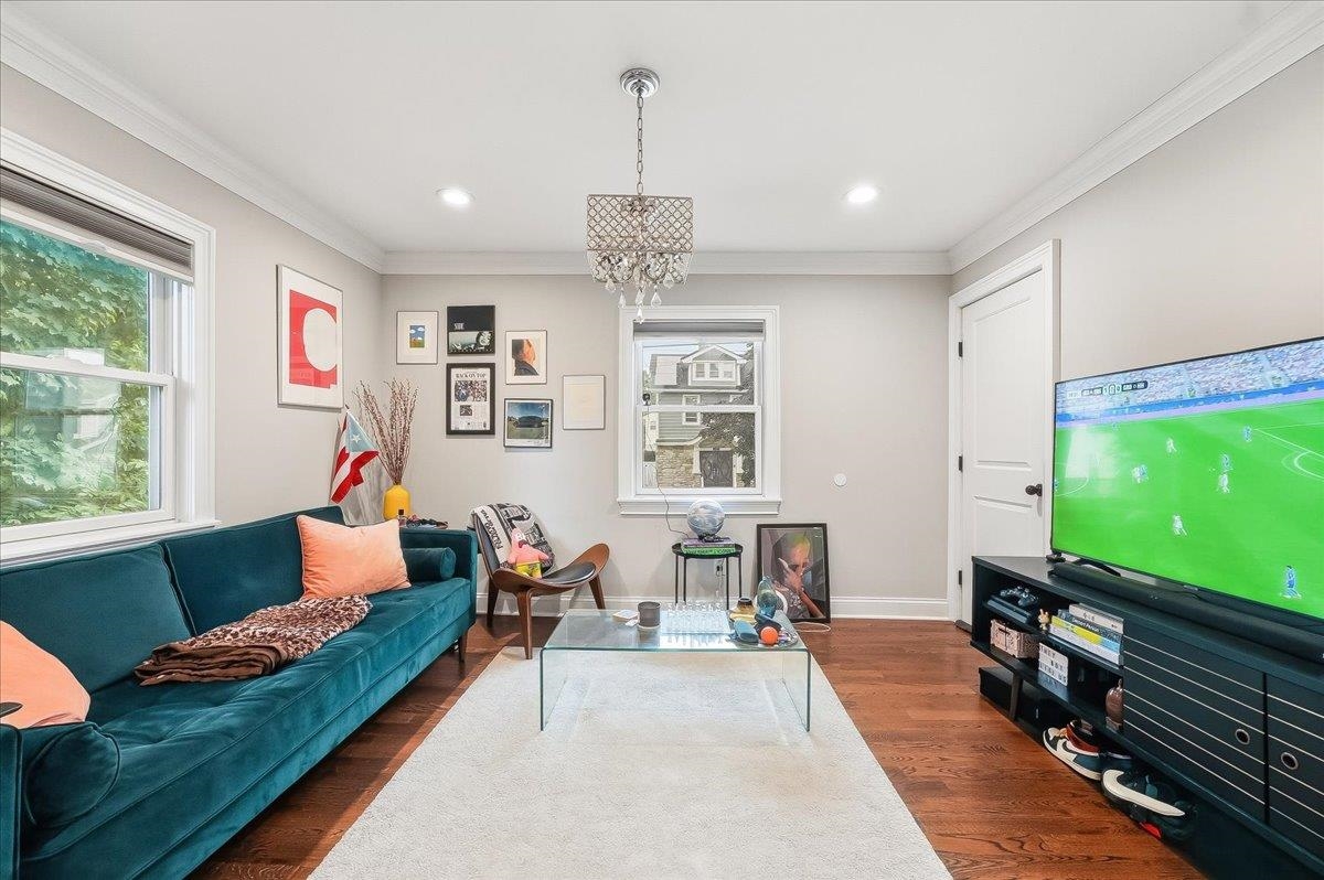 7 MAIN TERRACE - Photo 3