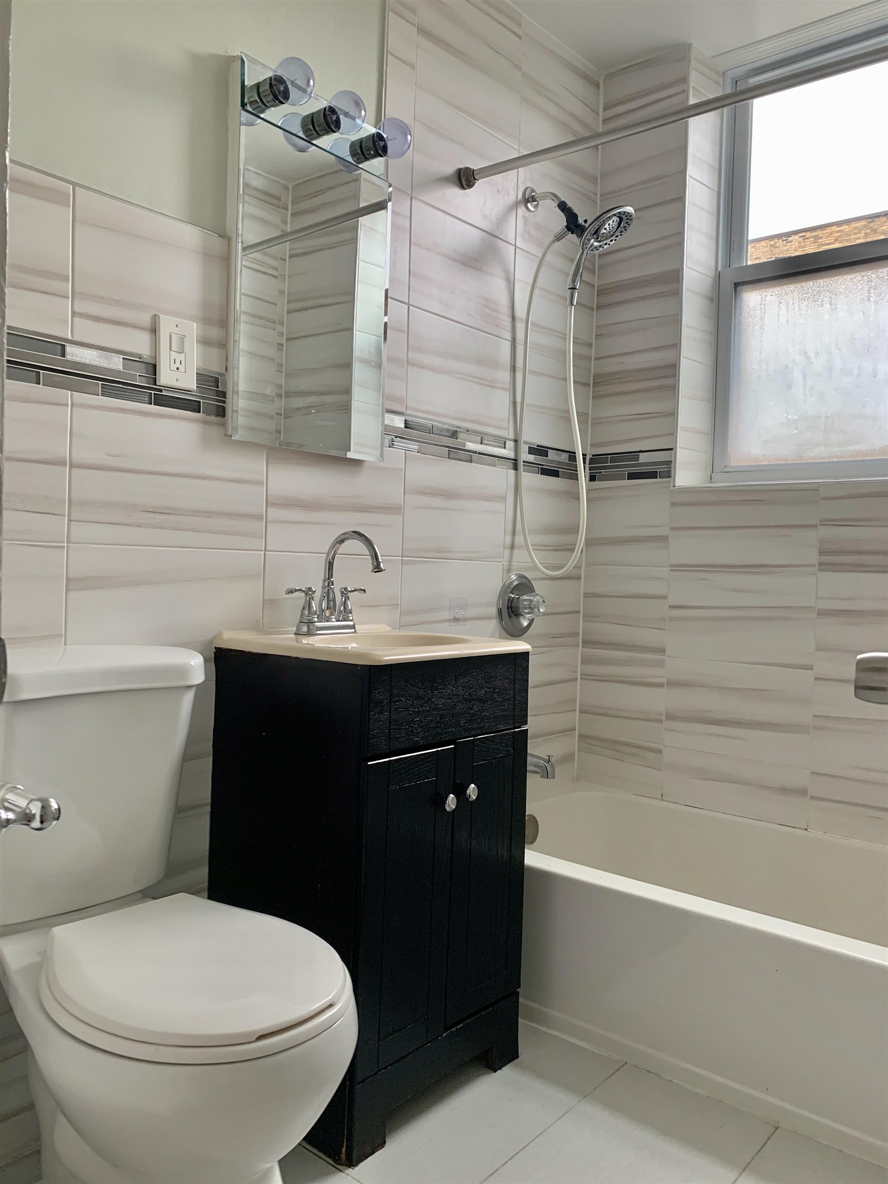 7411 BLVD EAST - Photo 4