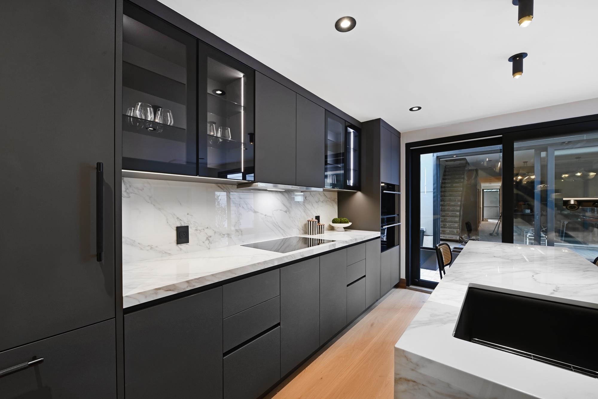 91 HANCOCK AVE - Photo 6
