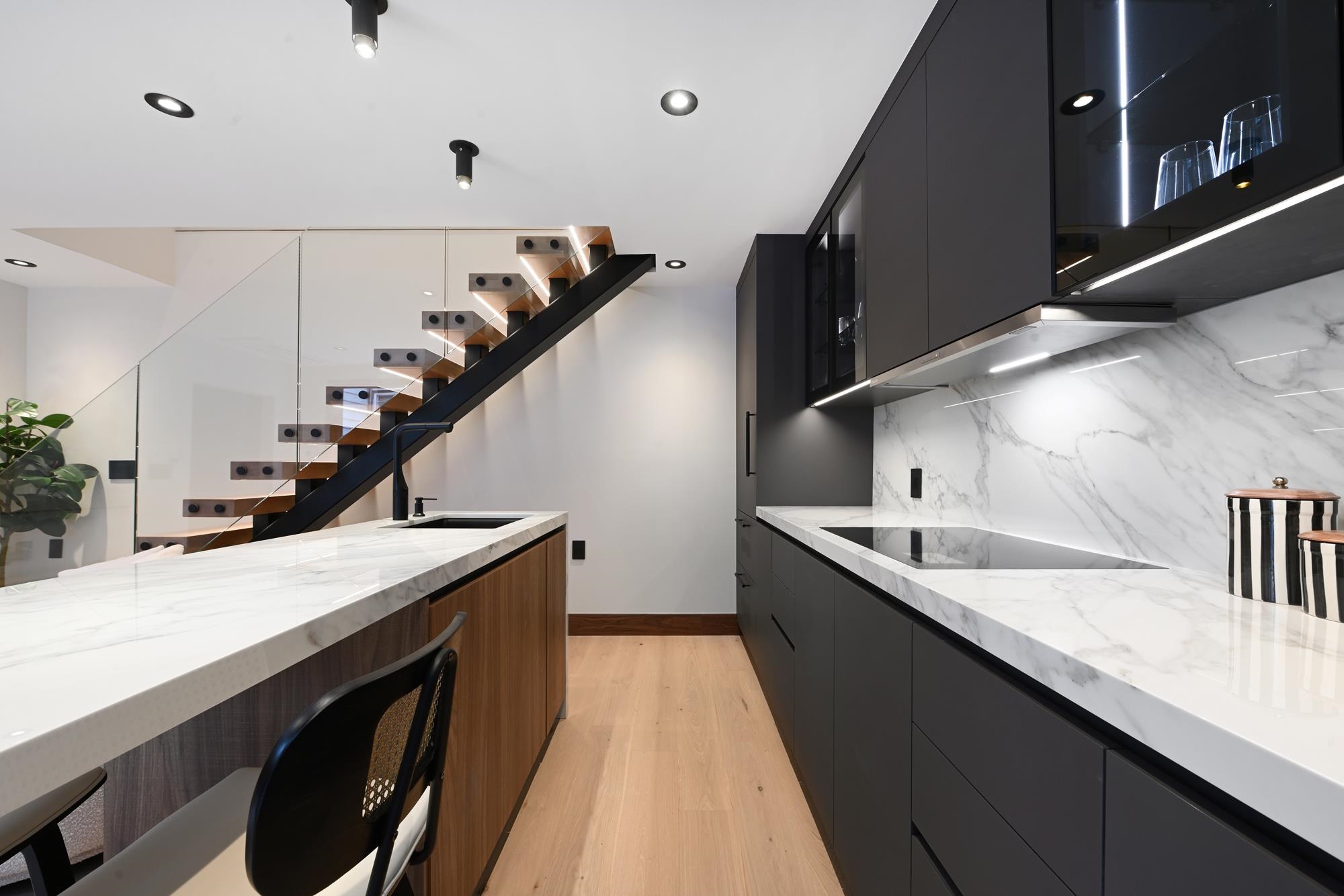 91 HANCOCK AVE - Photo 7