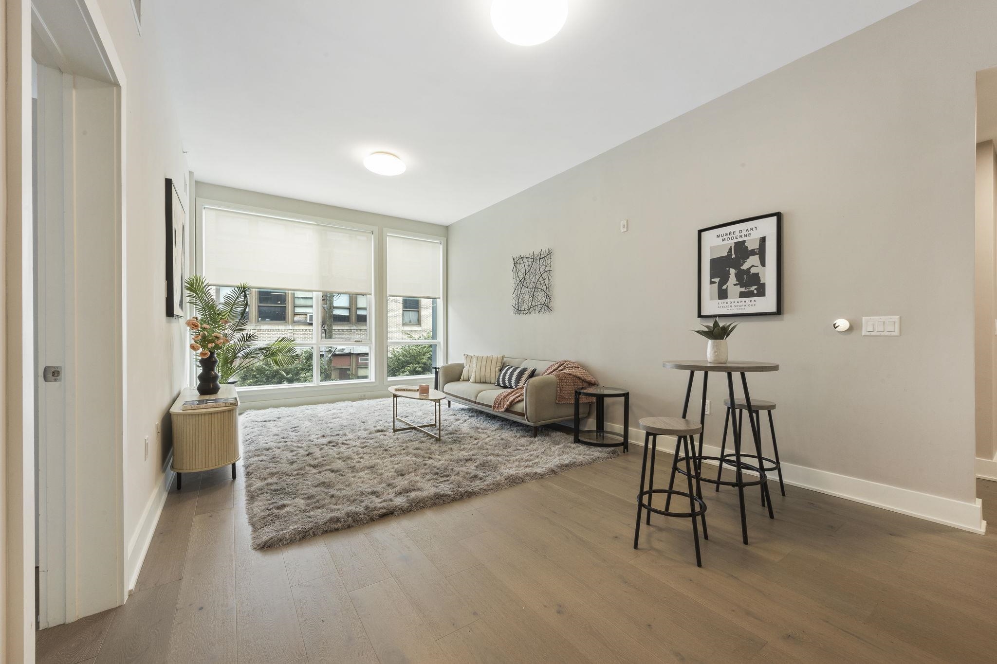 202 MERSELES ST - Photo 3