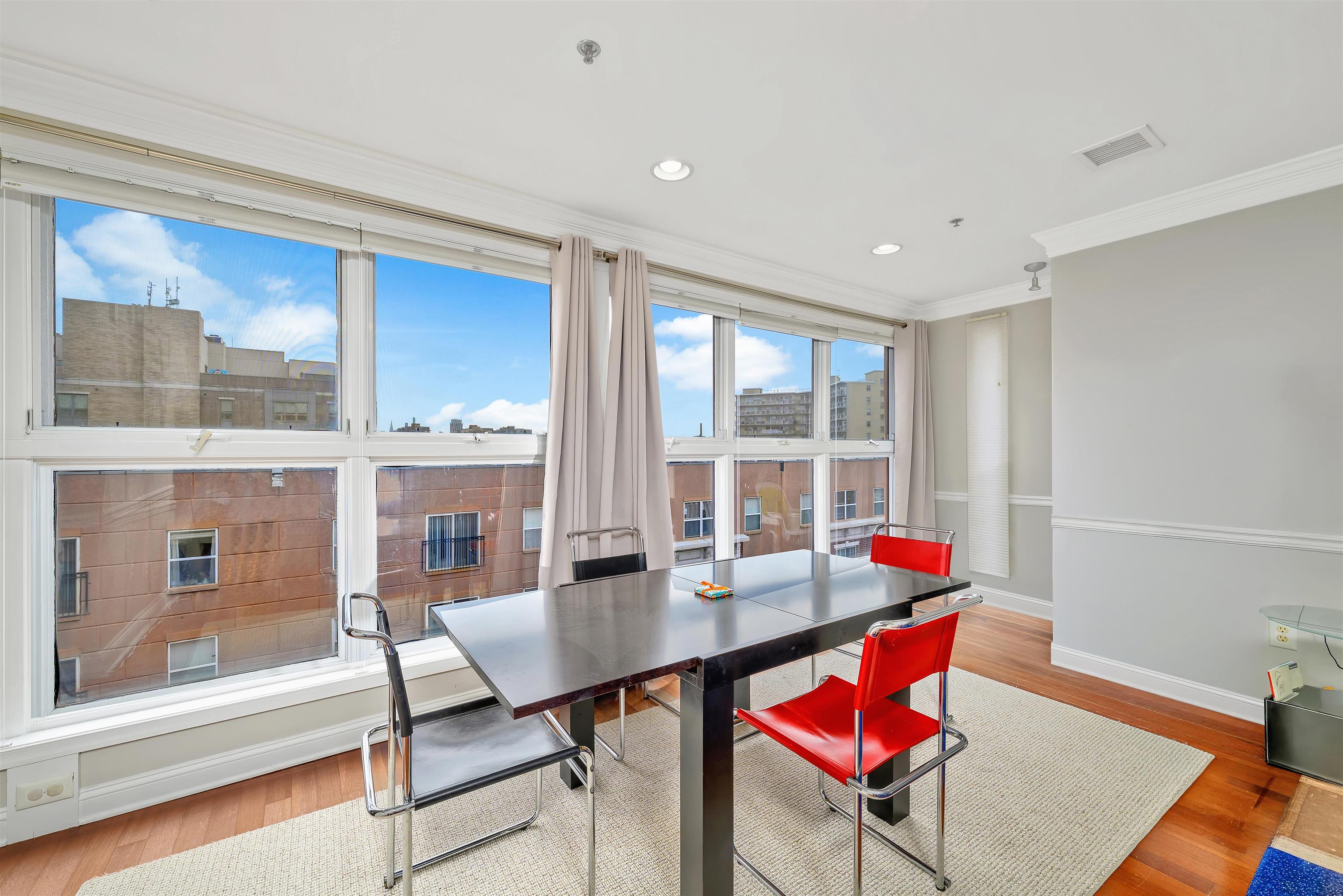 1331 GRAND ST - Photo 3