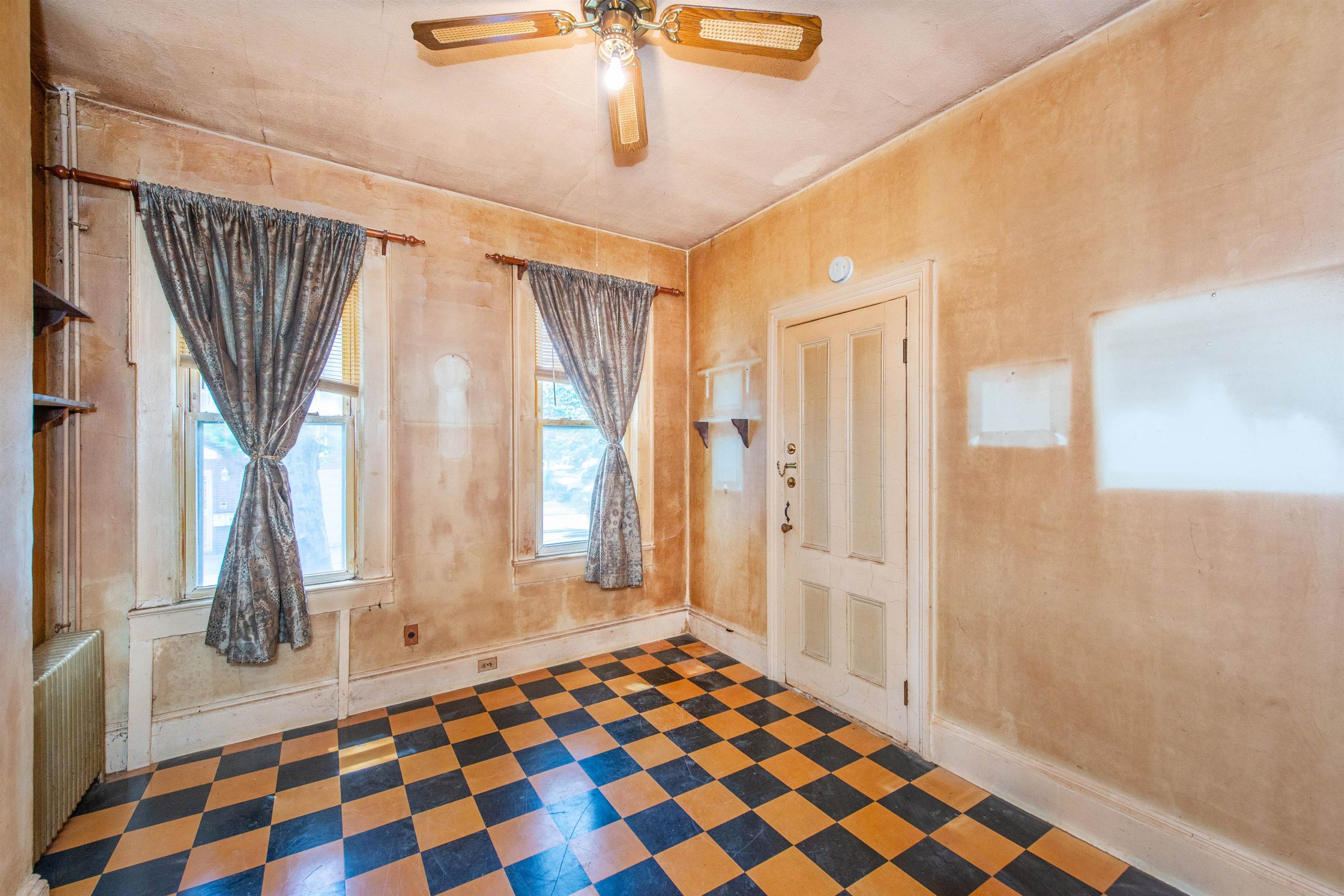 13 NEVIN ST - Photo 2