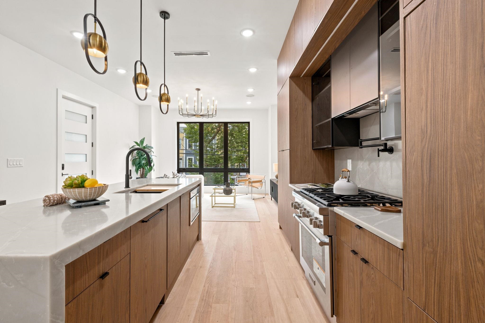 42 WAVERLY ST - Photo 5