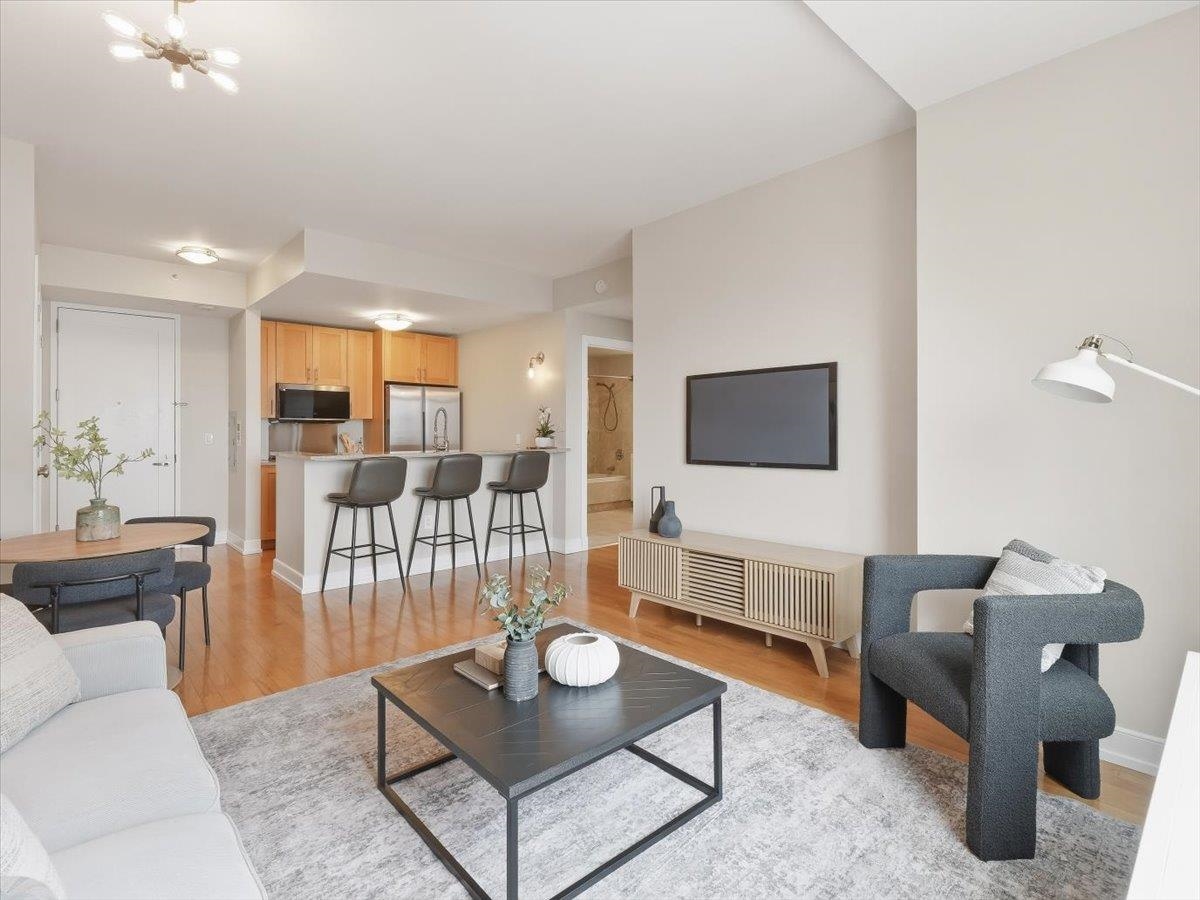 105 GREENE ST - Photo 3