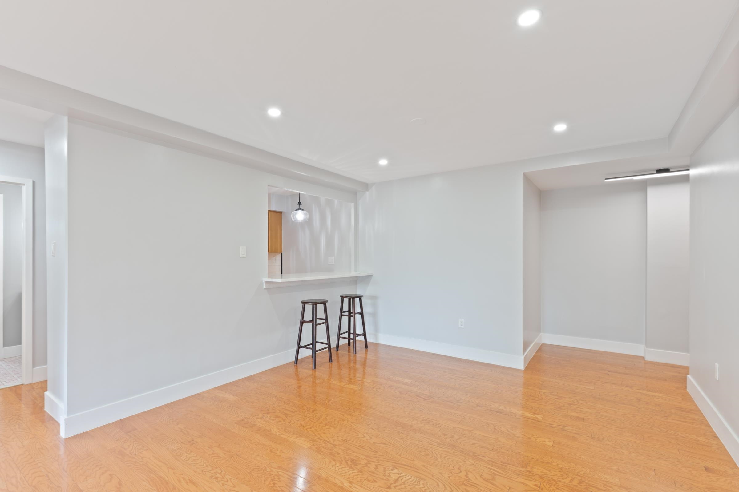 1070 KENNEDY BLVD - Photo 4