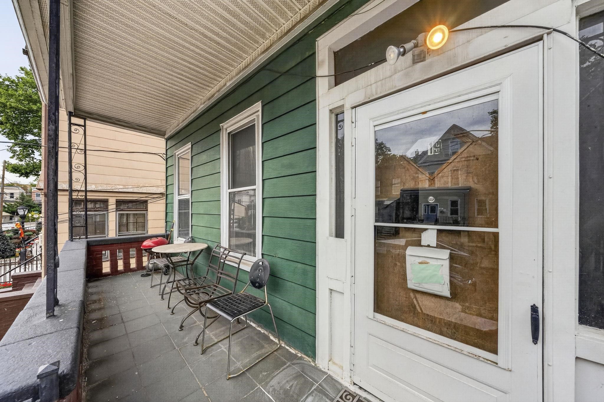 19 LINDEN CT - Photo 4