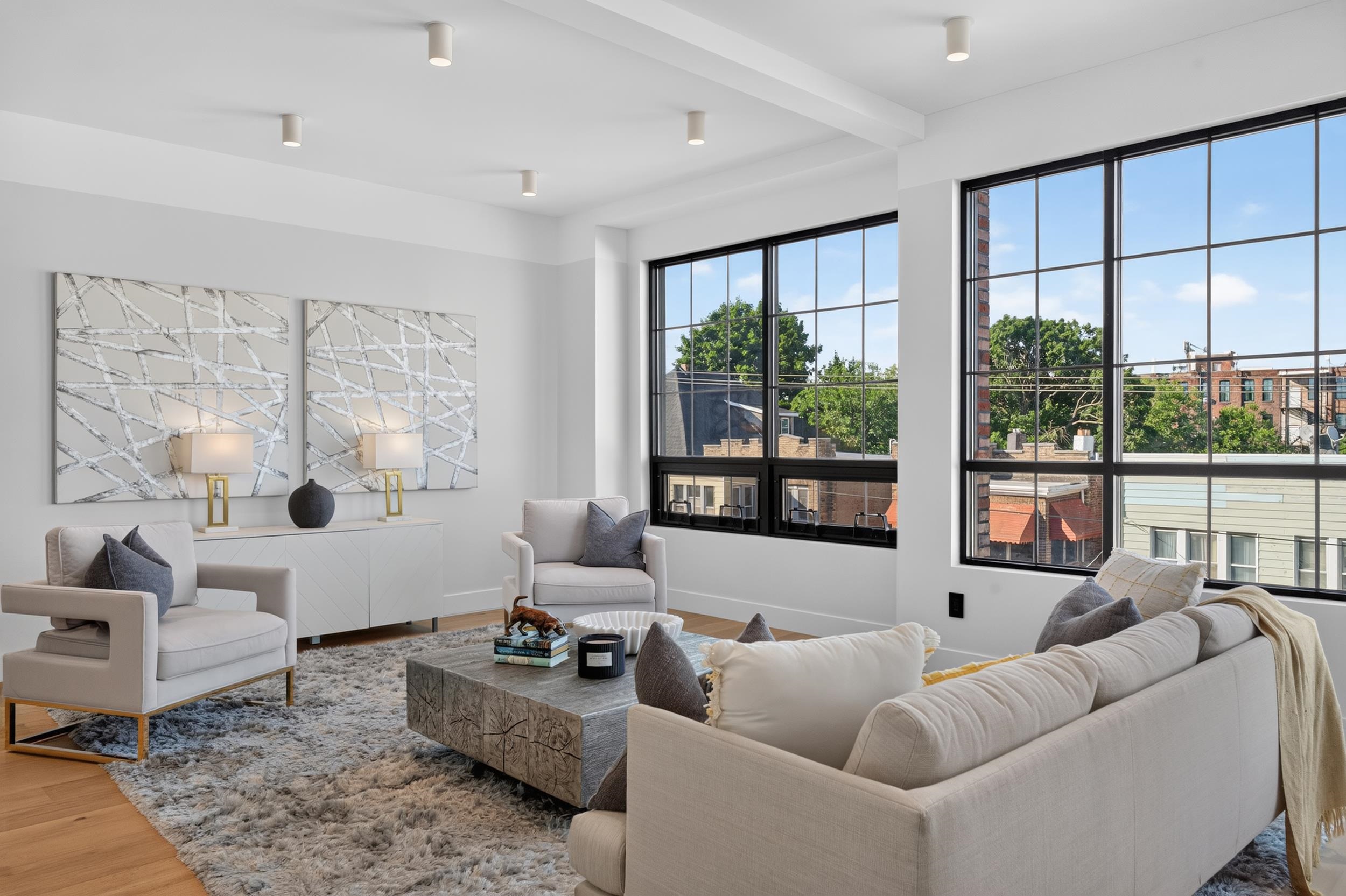 31 BAYVIEW AVE - Photo 4