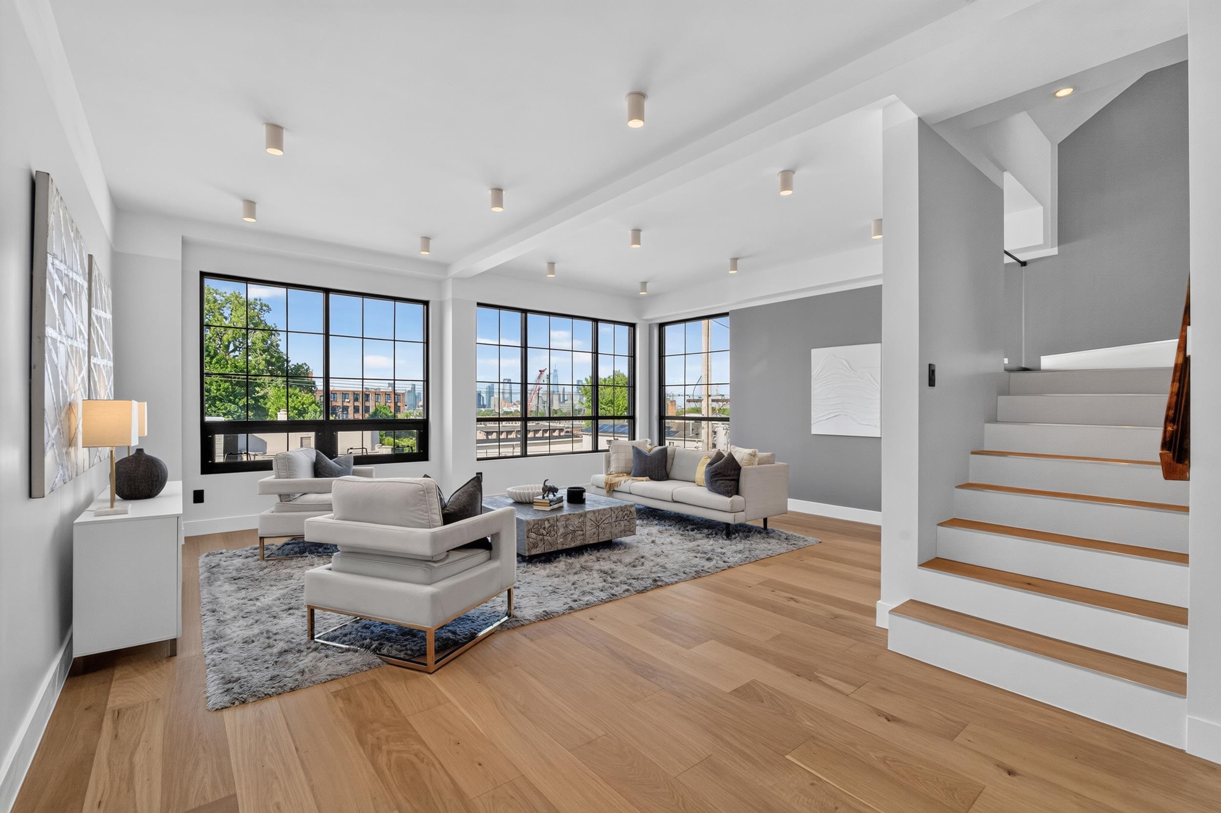 31 BAYVIEW AVE - Photo 5