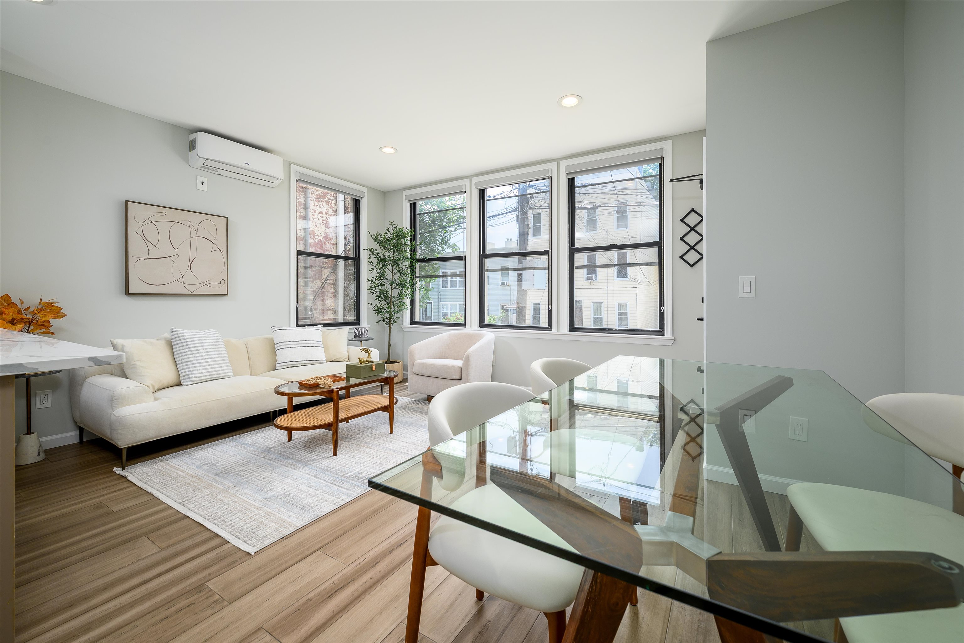 70 BOWERS ST - Photo 5