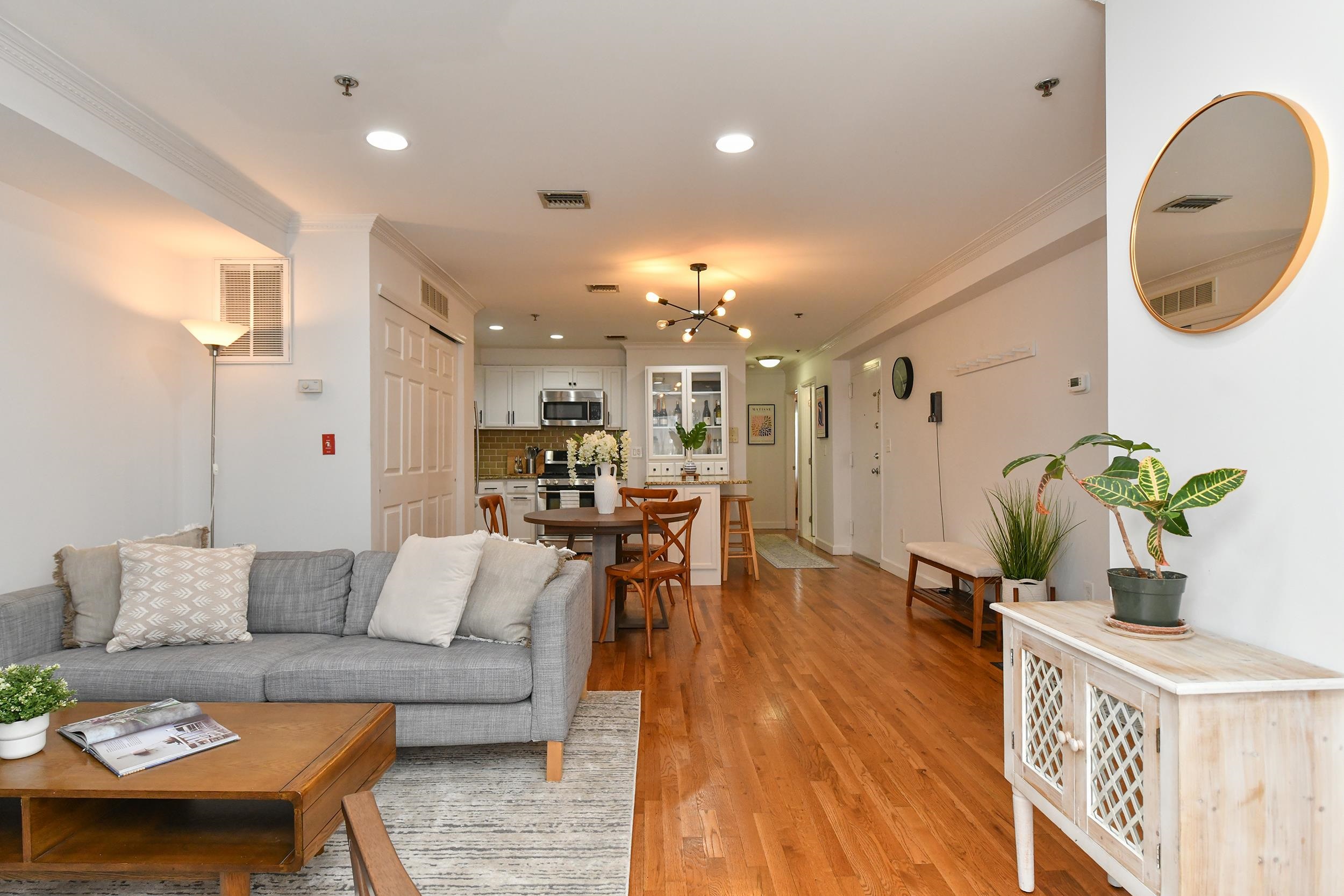 66 MADISON ST - Photo 2