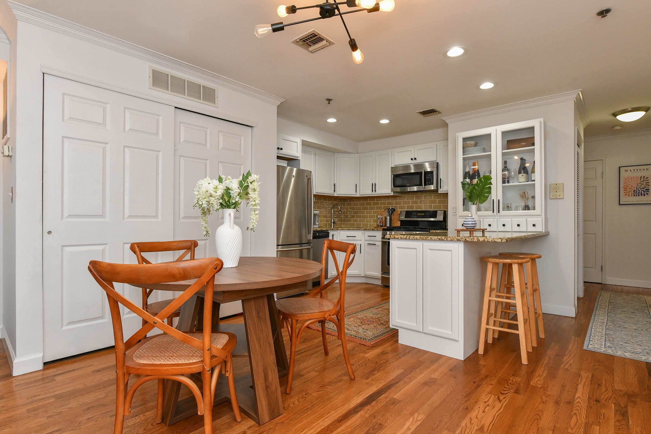 66 MADISON ST - Photo 5
