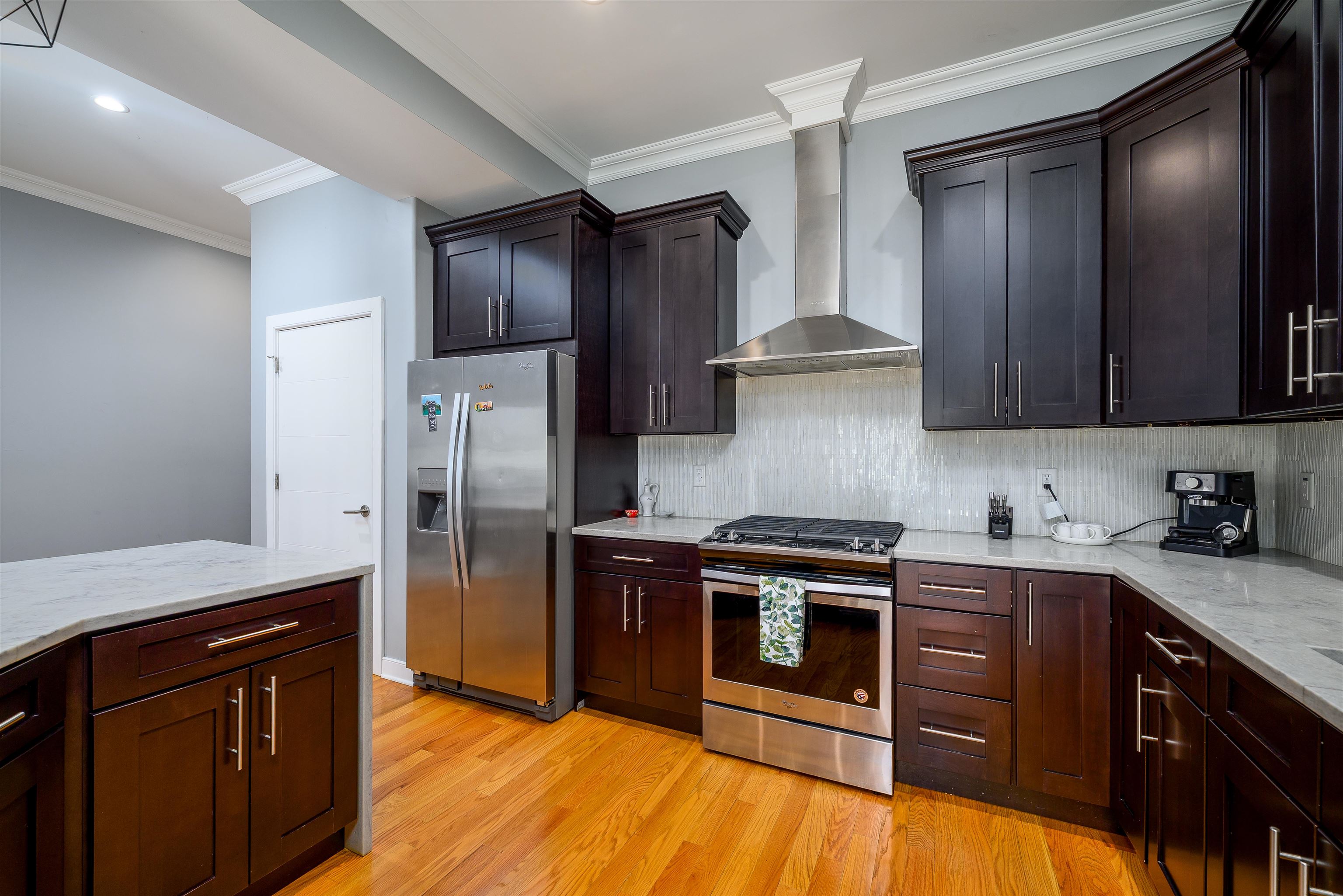 40 MILTON AVE - Photo 3