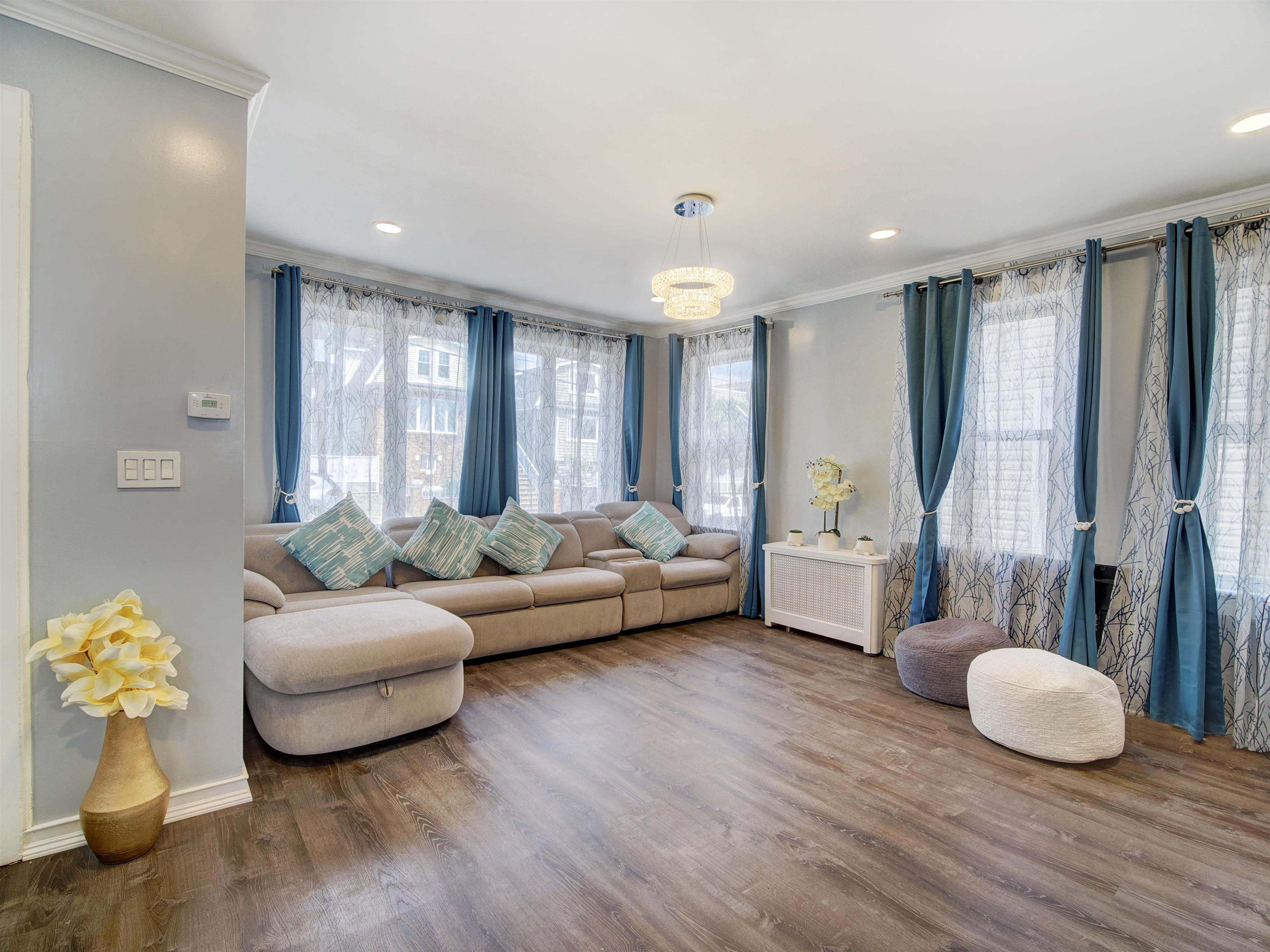 176 FOREST ST - Photo 5
