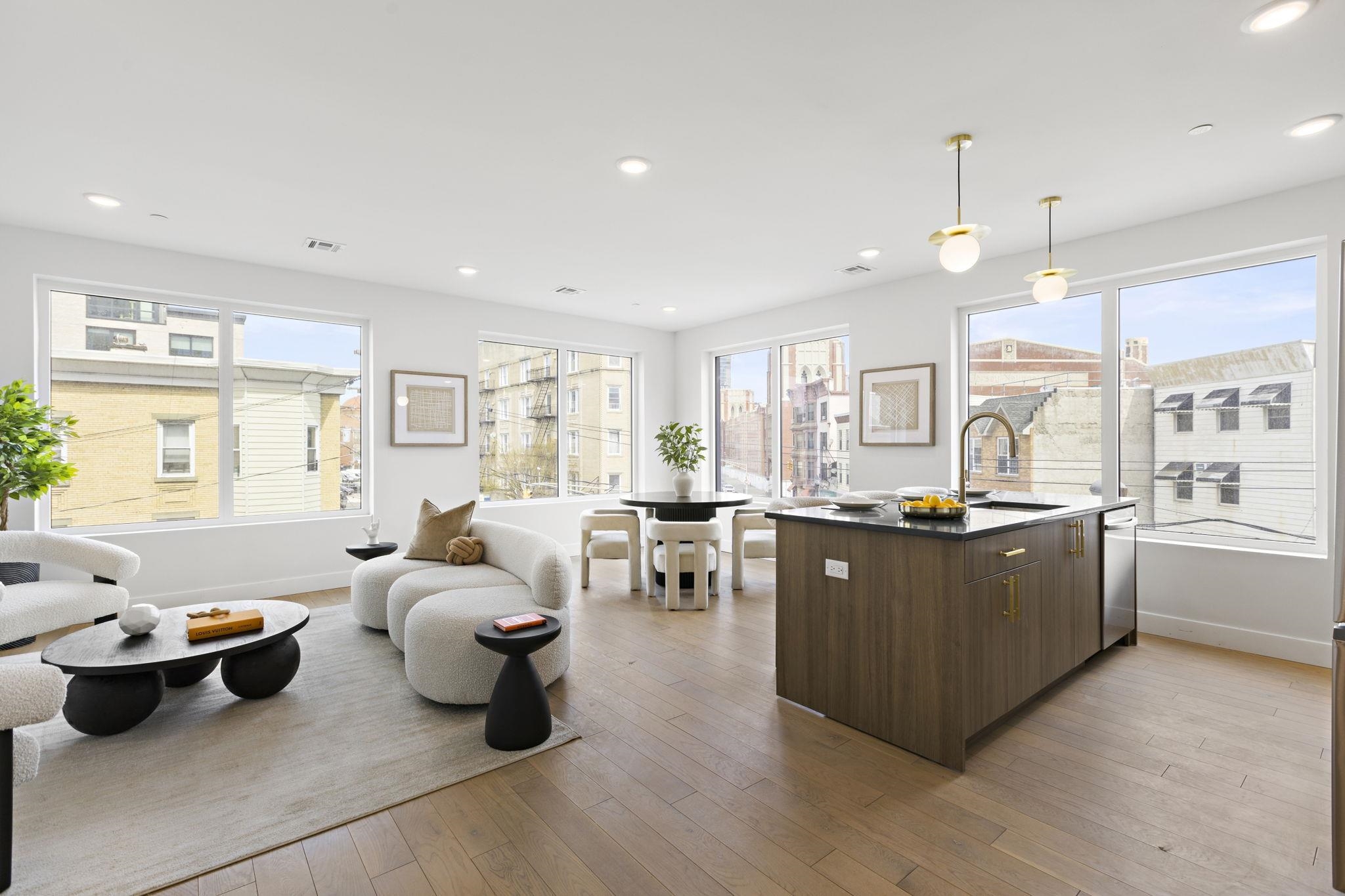 35 ORCHARD ST - Photo 5