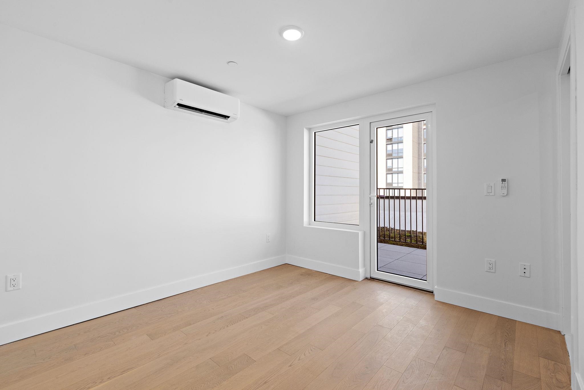 35 ORCHARD ST - Photo 5