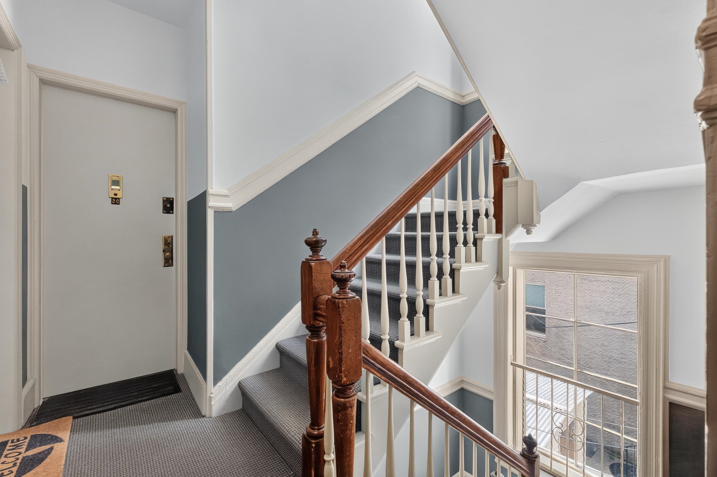 622 PARK AVE - Photo 3
