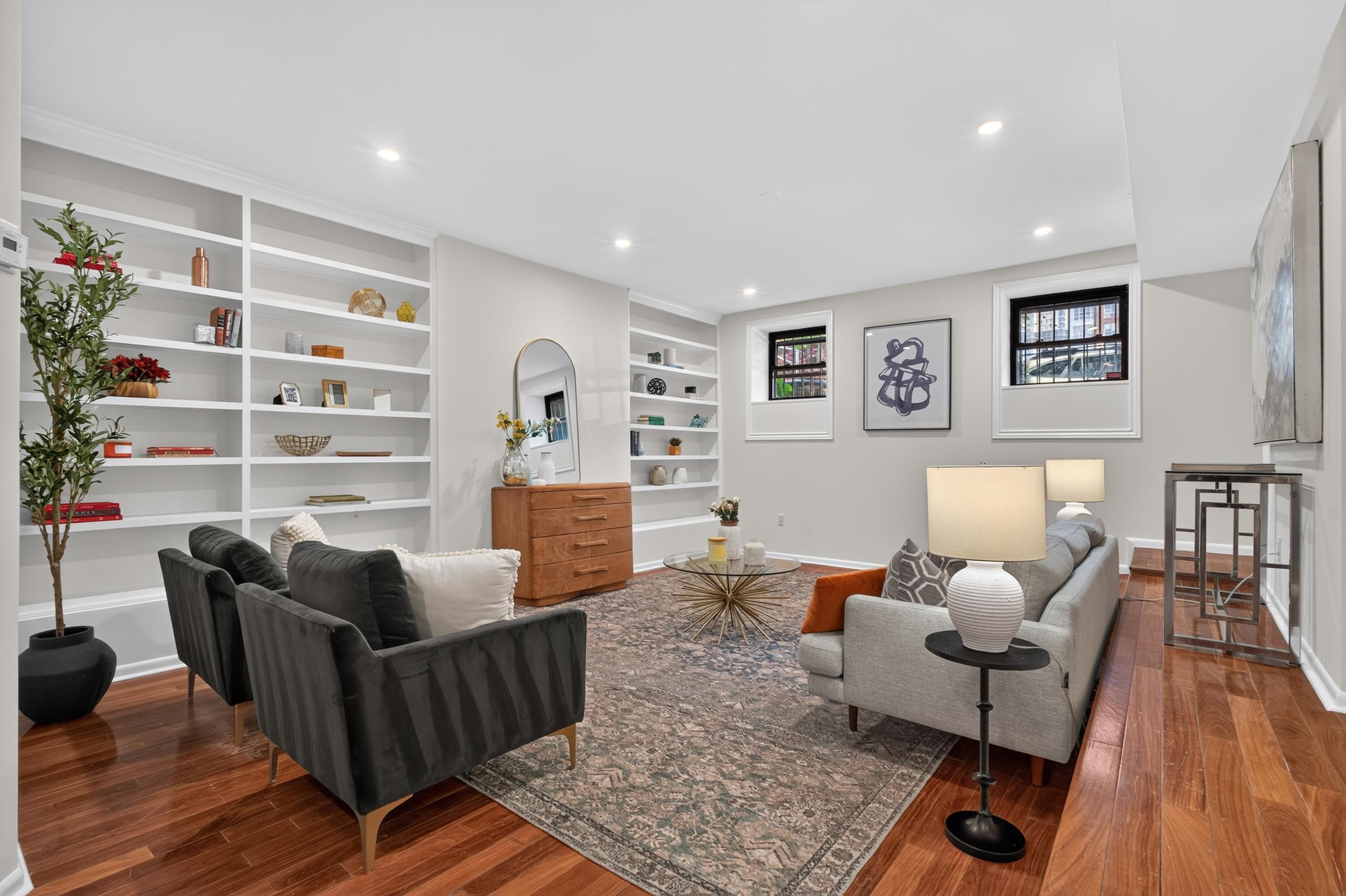 121 GRAND ST - Photo 3