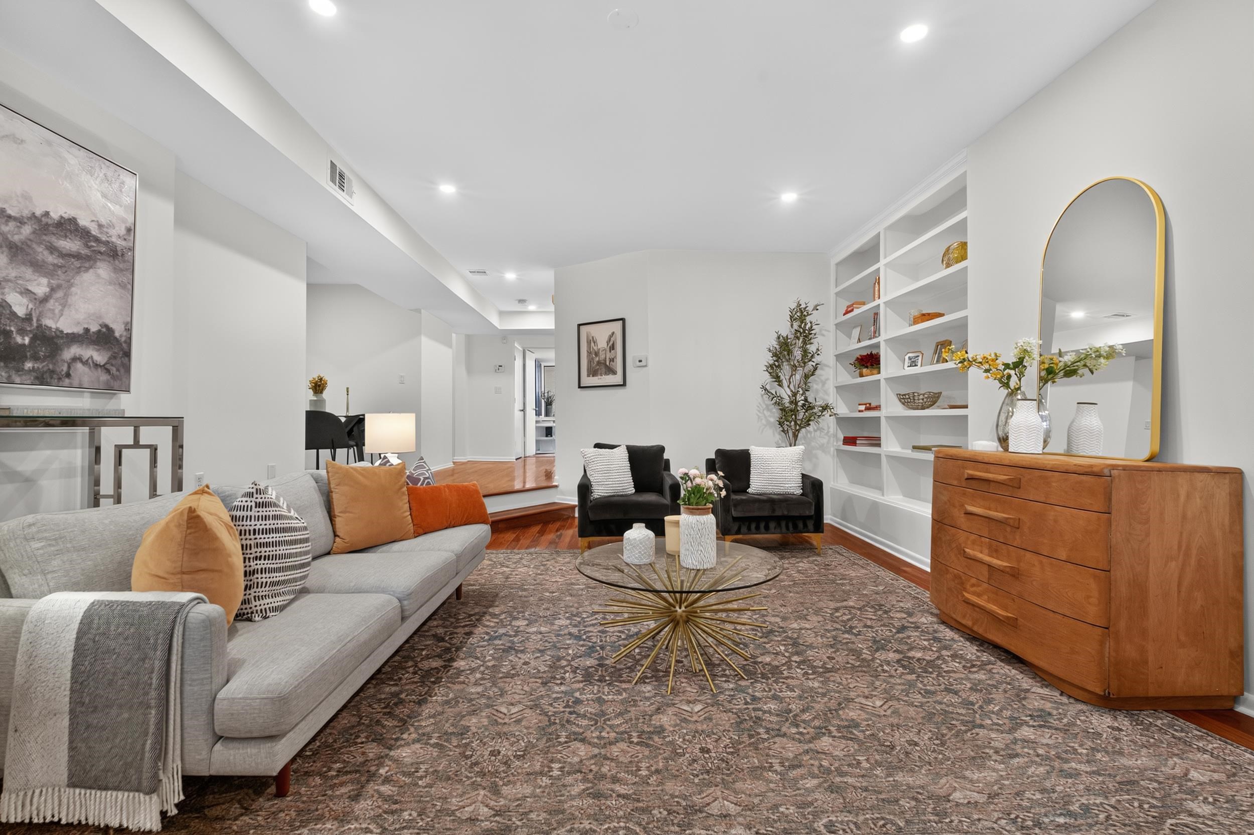 121 GRAND ST - Photo 4