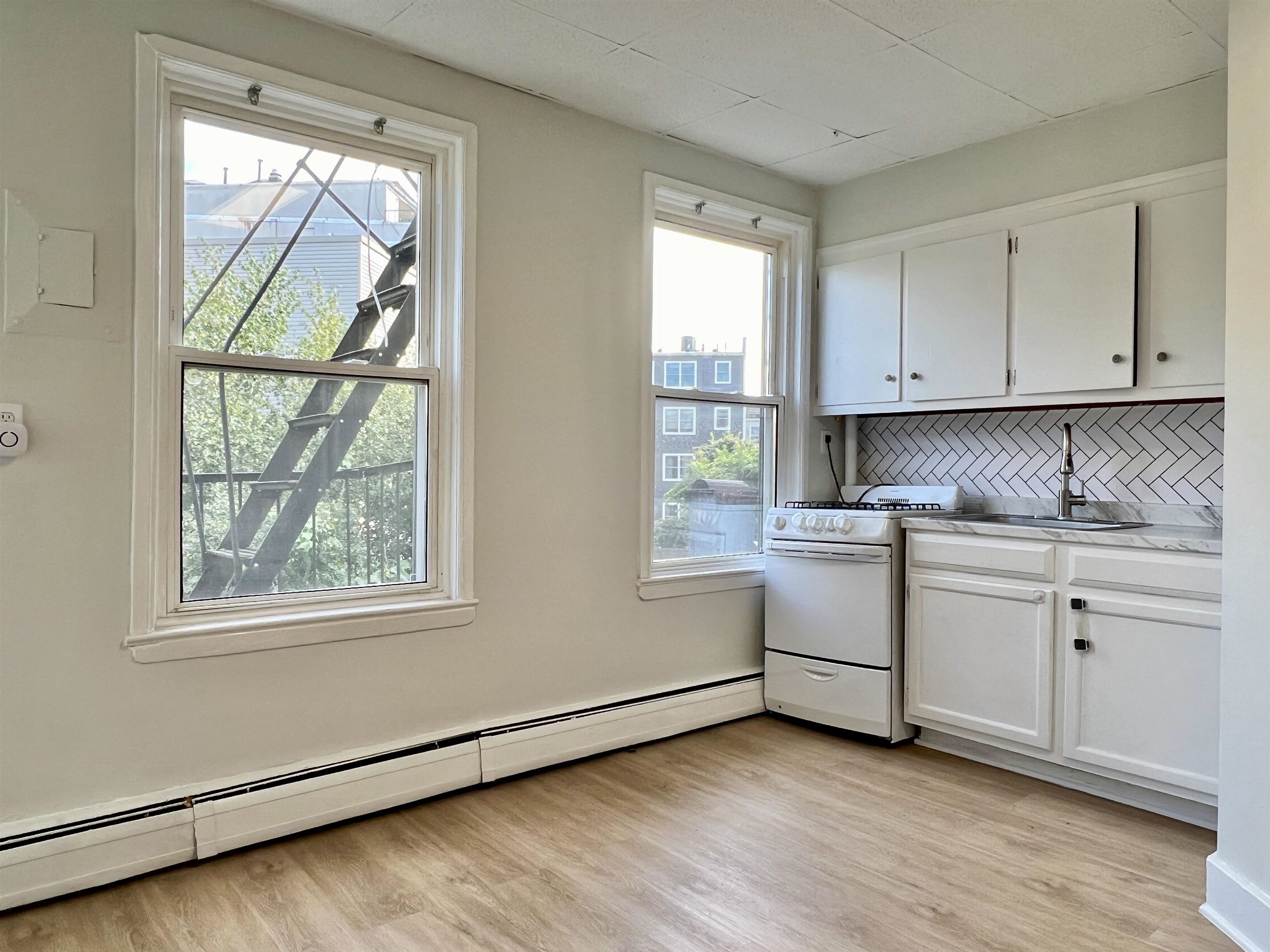 298 NEWARK AVE - Photo 2