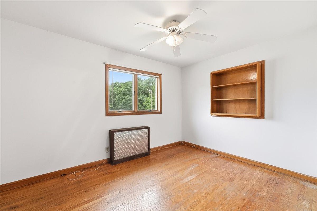5 LEXINGTON AVE - Photo 5