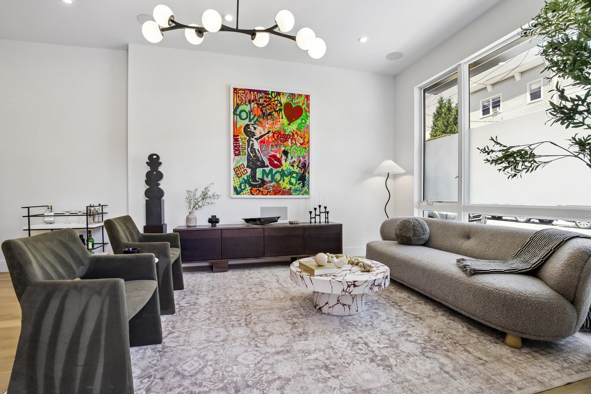 105 LAIDLAW AVE - Photo 3