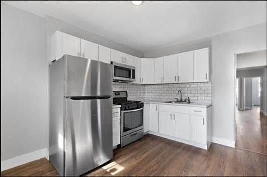 1104a AVENUE C - Photo 3