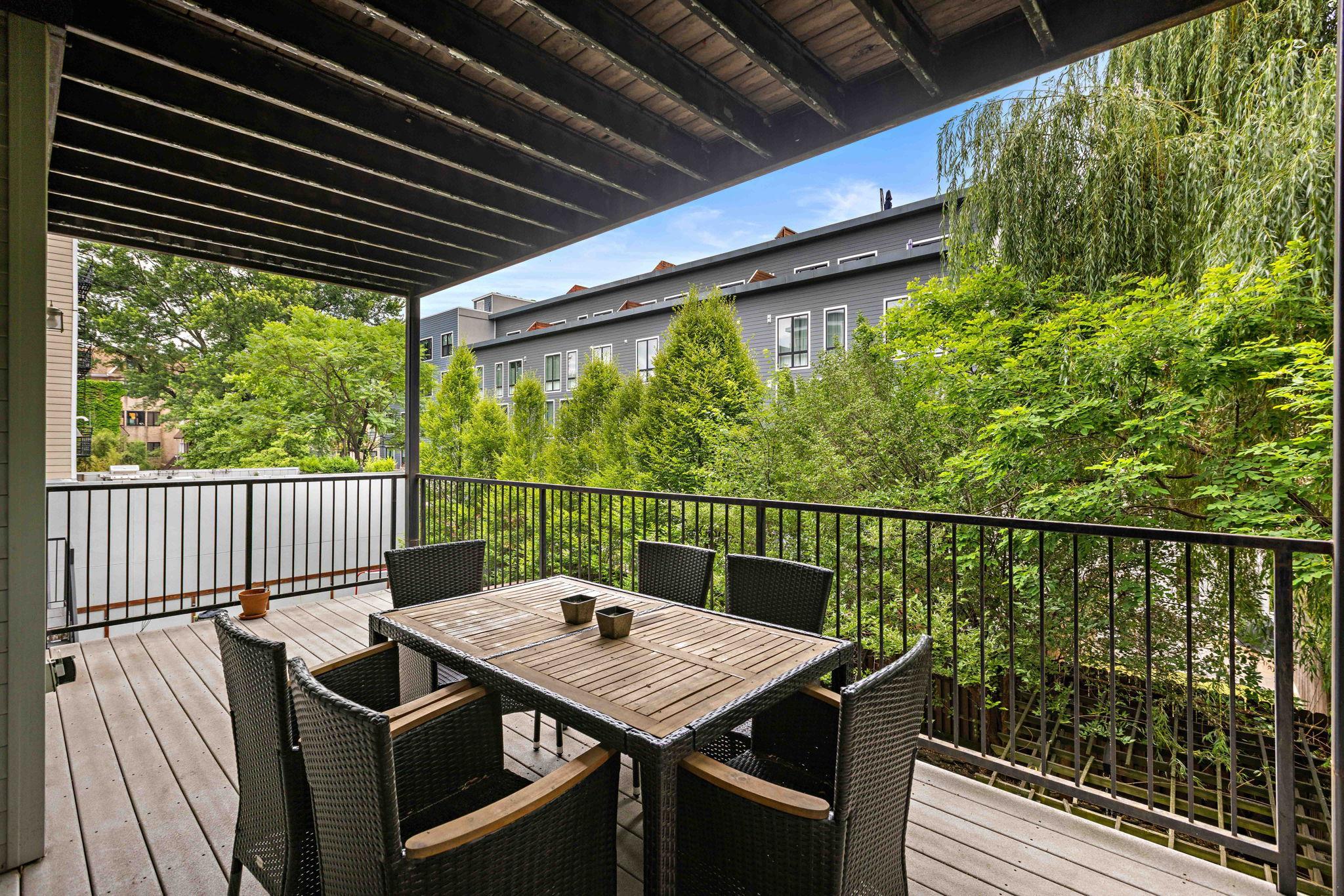 122 MADISON ST - Photo 2